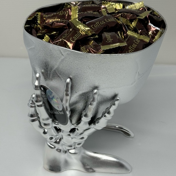 Halloween Skeleton Skull In Hands Candy Planter Bowl Silver Color NWT 5” X 7.5” - Picture 16 of 16